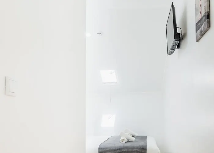 - Sabino De Sousa 1 Andar Quarto em Acomodações Particulares *