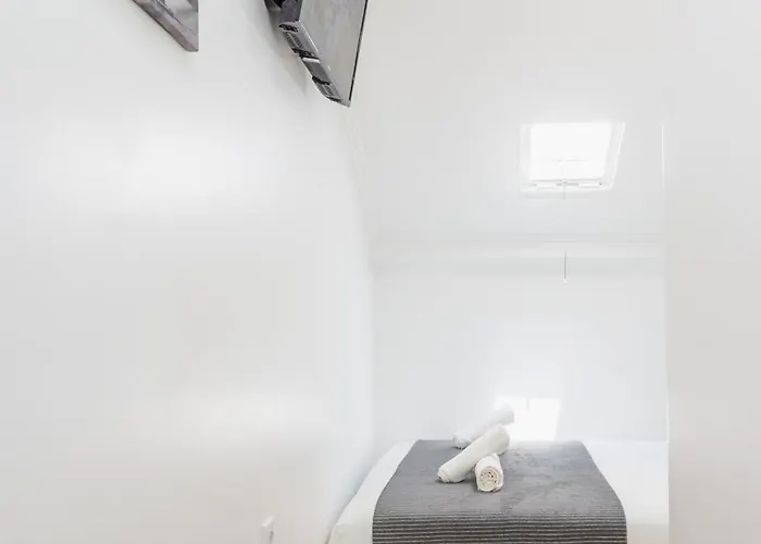 Homestay - Sabino De Sousa 1 Andar Lisbon